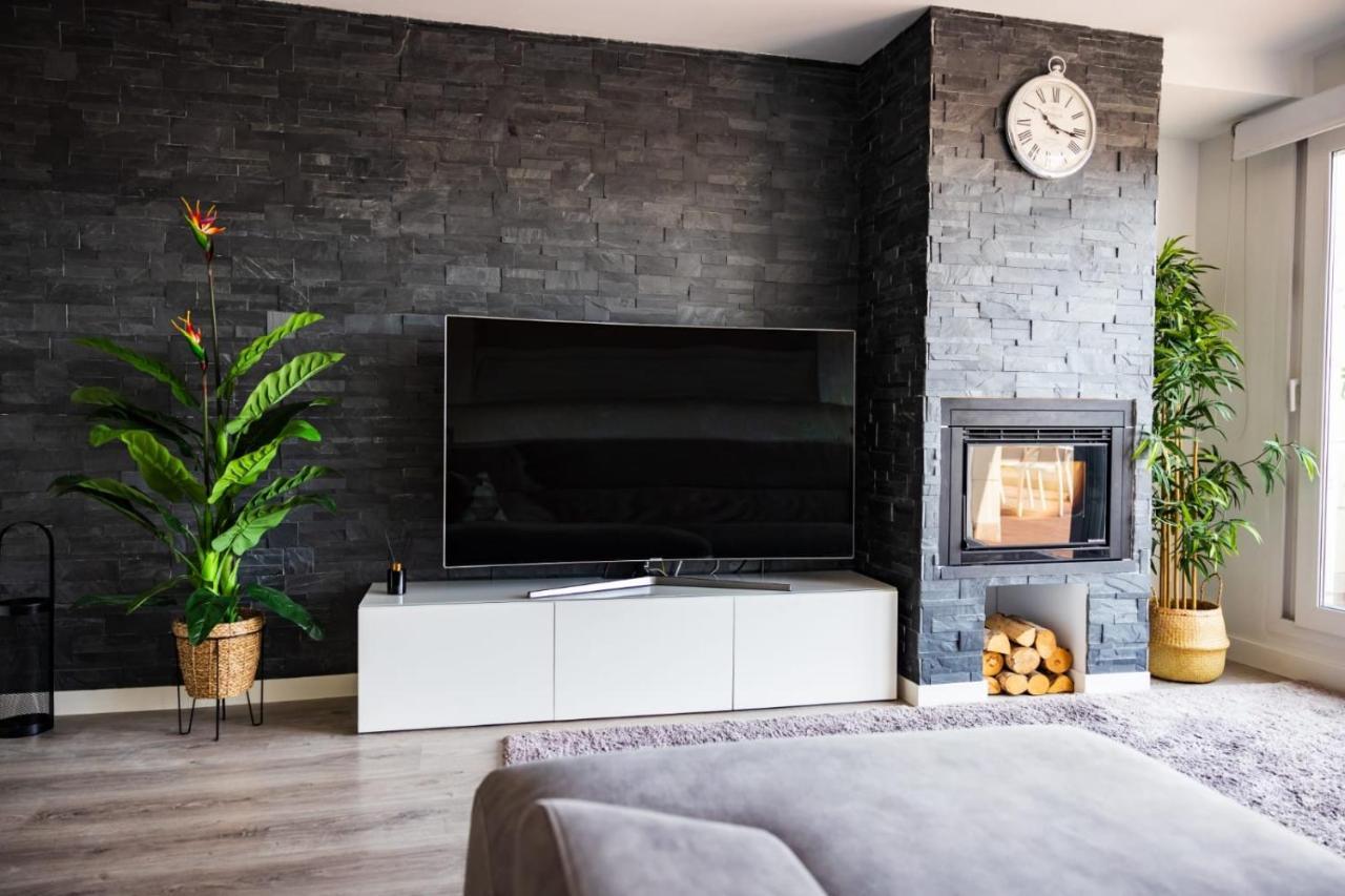 Appartement Lujoso Atico Entre 2 Playas Con Garaje, Terraza, Vistas Y Wifi à Gijón Extérieur photo